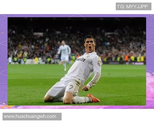 十二位足球明星的传奇故事与成就盘点，见证他们的辉煌与奋斗历程